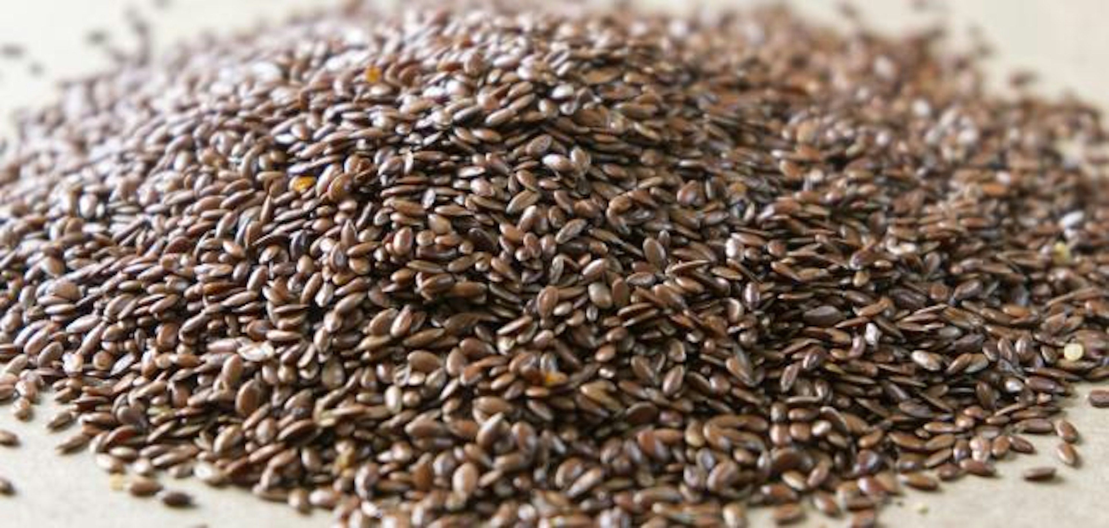 Brown flax seeds image